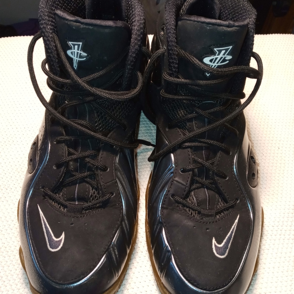 Nike foam posits. FLIGHT gun blue metal and black